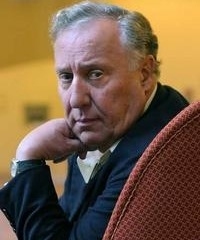 Frederick Forsyth